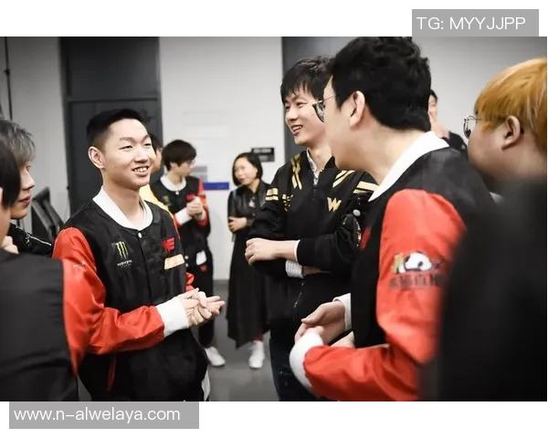 电竞比分与和平精英战术解析WE战队的进攻体系与策略探讨